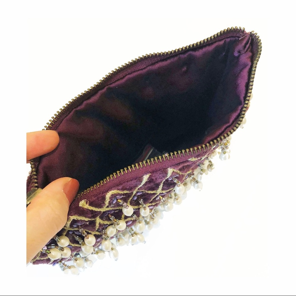 Anthropologie PEARL-SWEPT VELVET POUCH Bag Purse Clutch - Picture 5 of 6